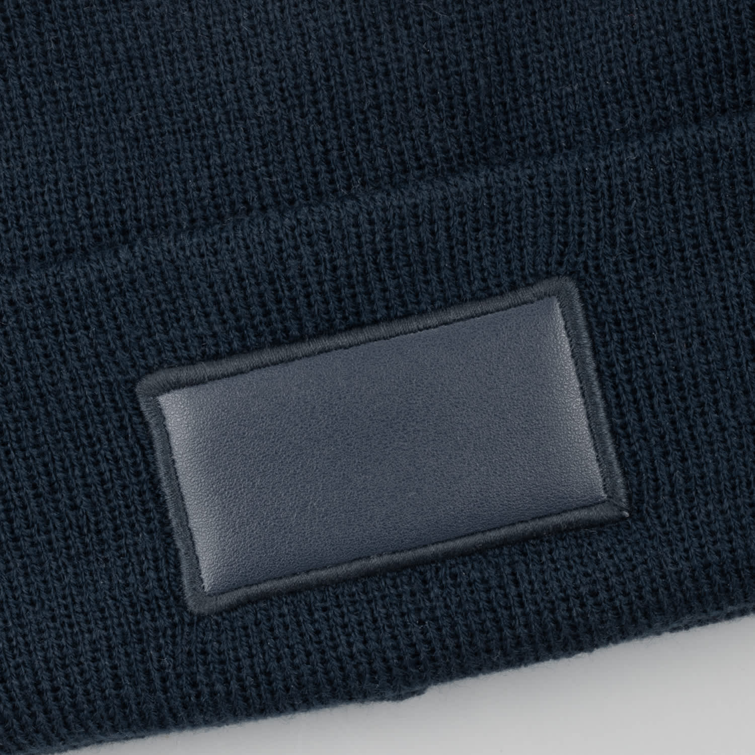 Everest Beanie with Patch [3-115716]