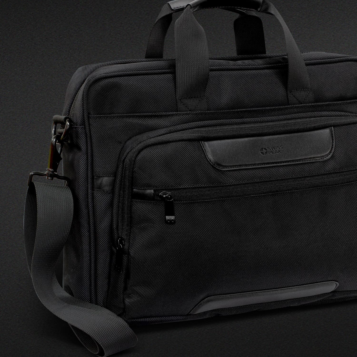 Swiss Peak Voyager Laptop Bag [3-118871]