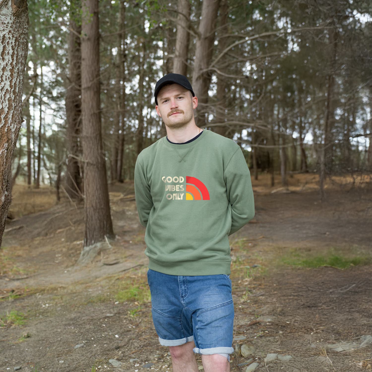 TRENDSWEAR Classic Unisex Sweatshirt [3-121132]