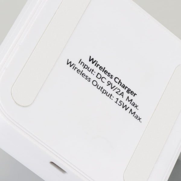 Flex Wireless Fast Charging Stand [3-124858]