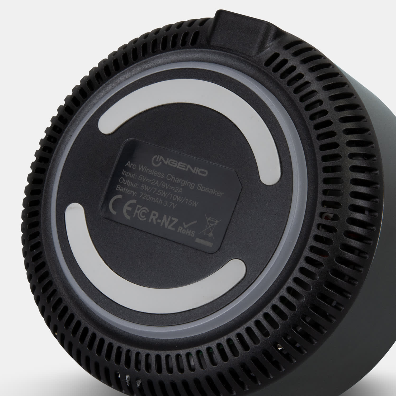 INGENIO Arc Wireless Charging Speaker [3-127078]