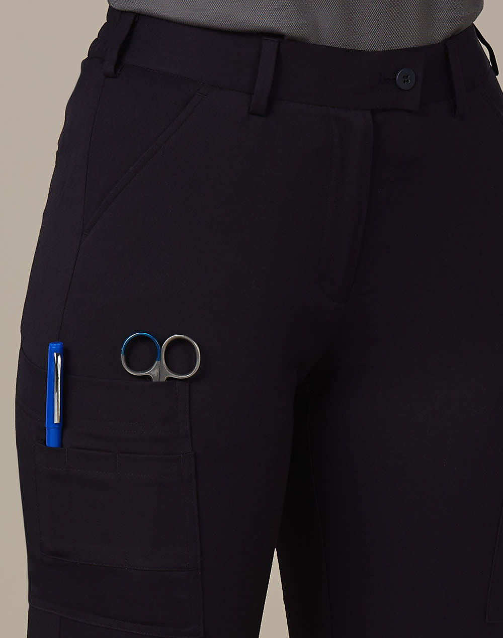 Ladies Utility Cargo Shorts [53-M9442]