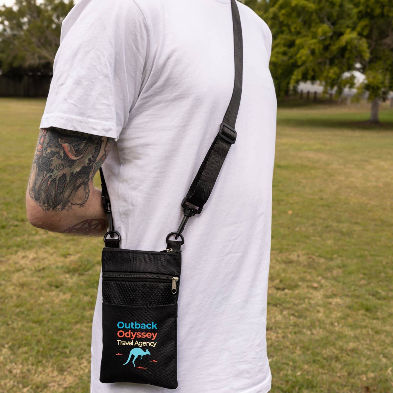 Wallaby Neck Pouch [2-LL7043]